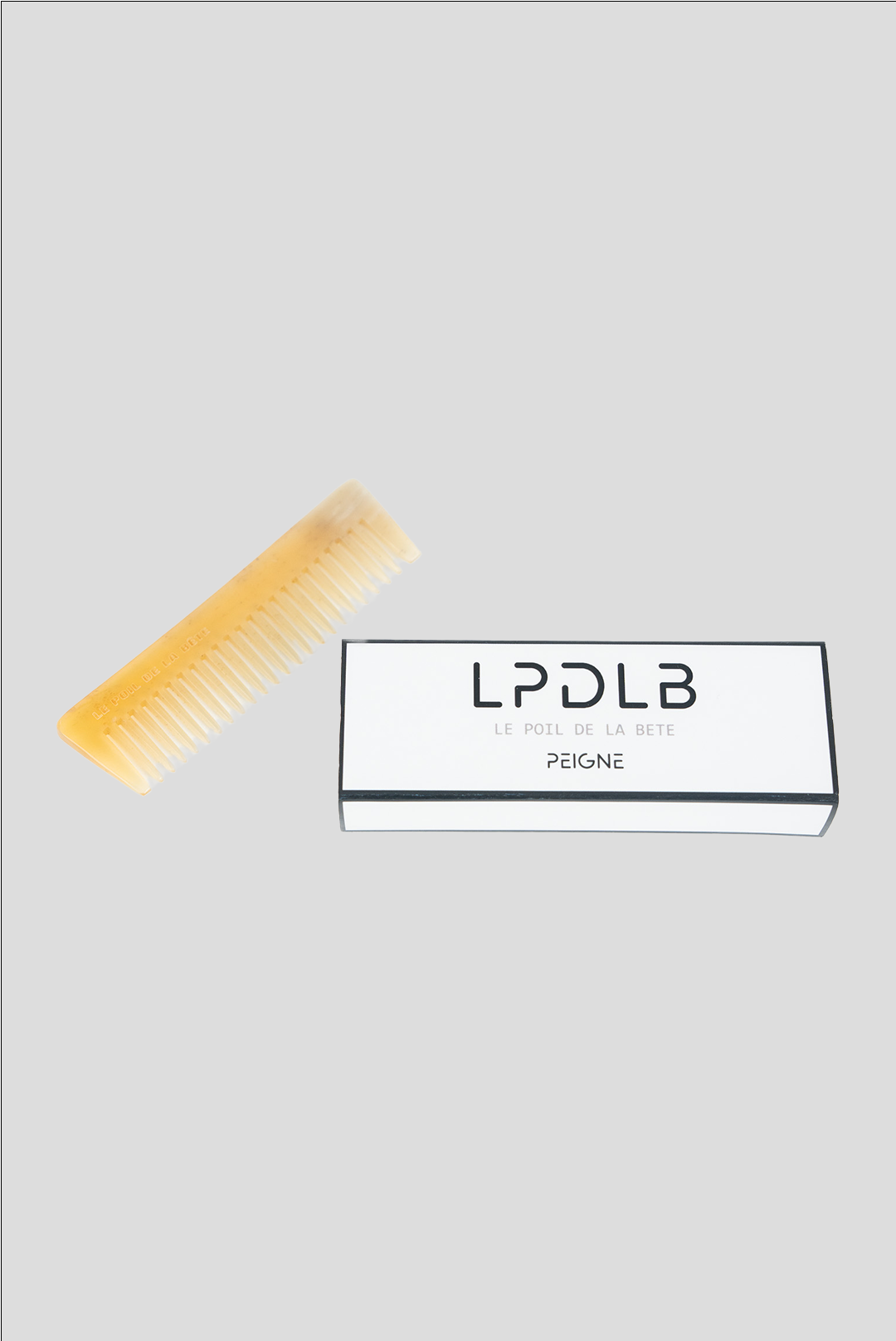 Peigne à barbe en bois