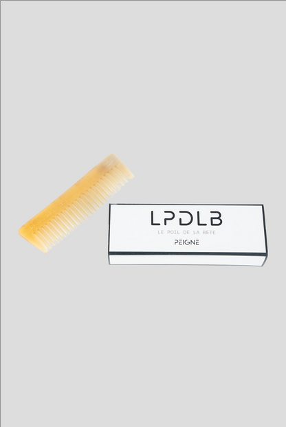 Peigne à barbe en bois