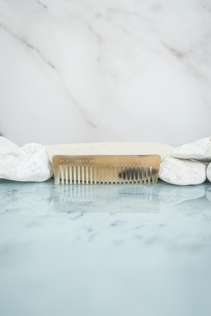 Peigne à barbe en bois